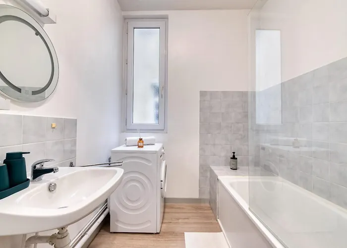 L'onyx - Un Premium En Centre-ville, Gare Sncf A 5 Min, Wifi & Calme Апартаменты Анже