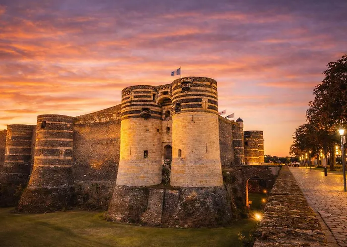 L'onyx - Un Premium En Centre-ville, Gare Sncf A 5 Min, Wifi & Calme Апартаменты Анже